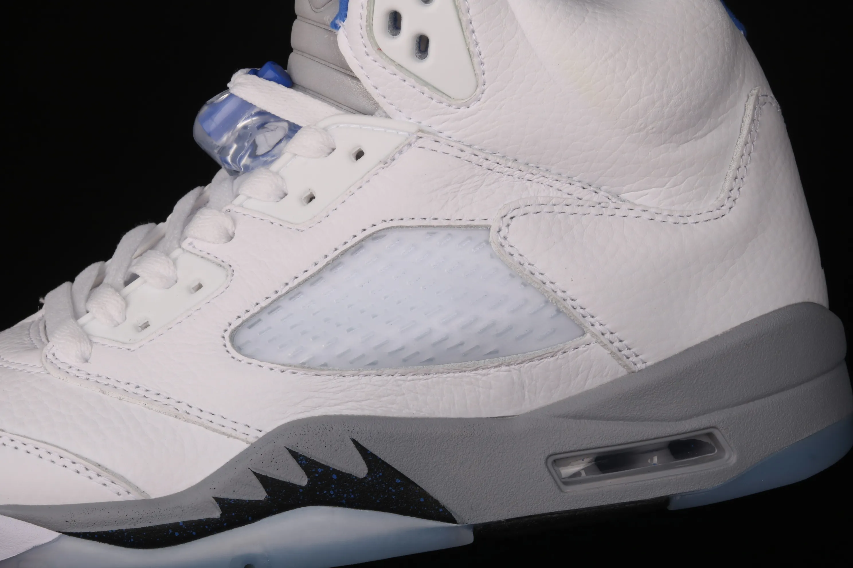 All categories Air Jordan Jordan series basketball shoes Air Jordan 5 J version Air Jordan 5 "Stealth 2.0" AJ5 Joe 5 white and blue color DD0587-140